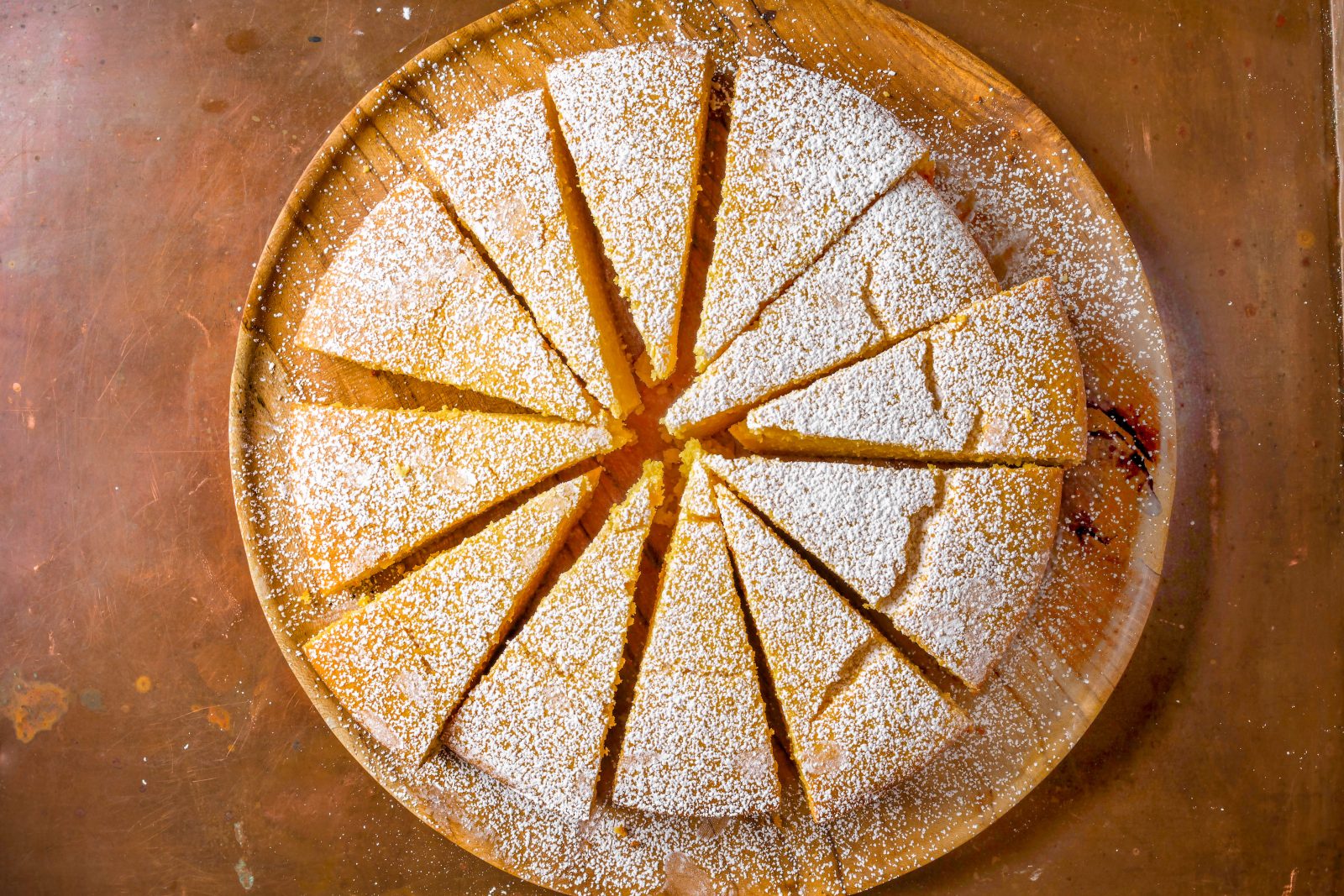 https://www.177milkstreet.com/assets/site/Recipes/_large/Mexican-Corn-Cake-Panque-de-Elote-Slices.jpg