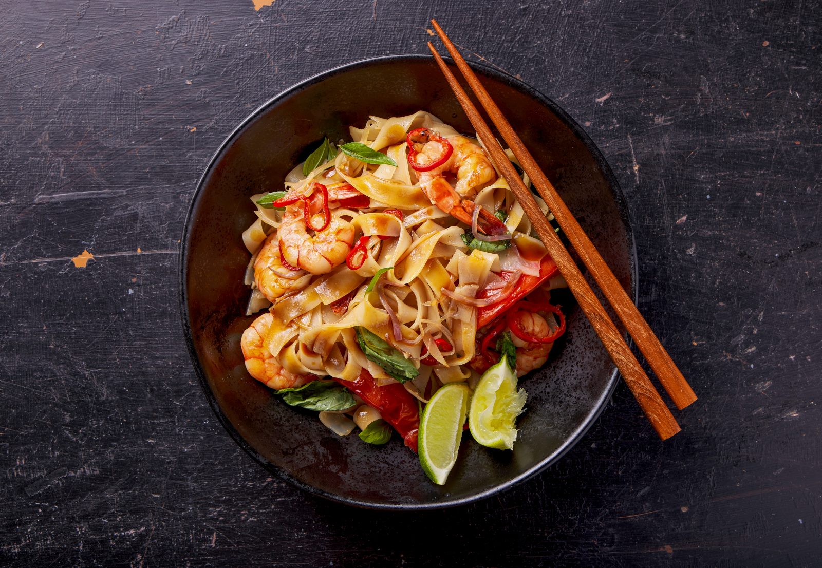 Thai Stir Fried Rice Noodles Shrimp Basil