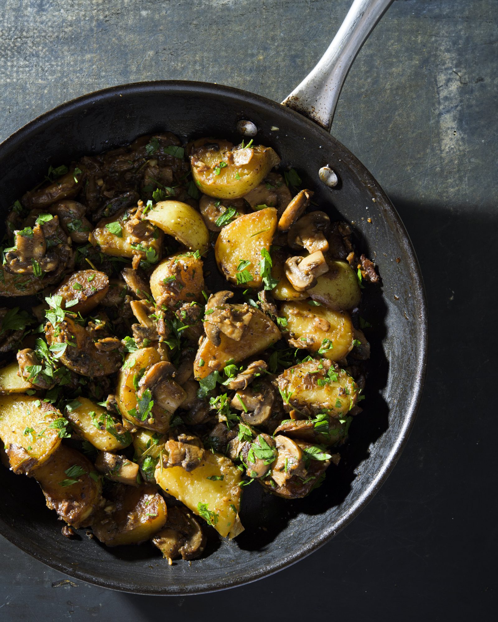Braised potatoes mushrooms garlic parsleyv