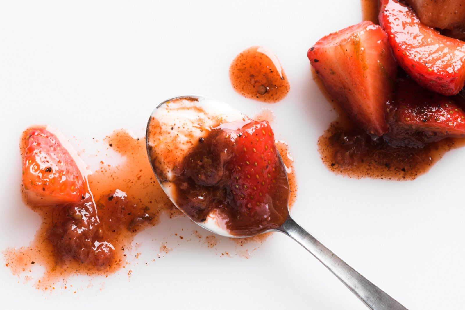 citrus-spice-strawberry-compote-cookish WEB