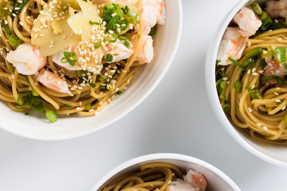 shrimp-ramen-salad-cookish WEB