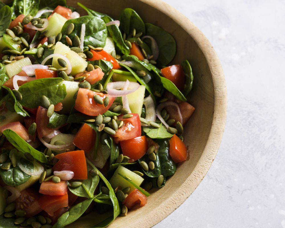 Spinach salad tomatoes melon h