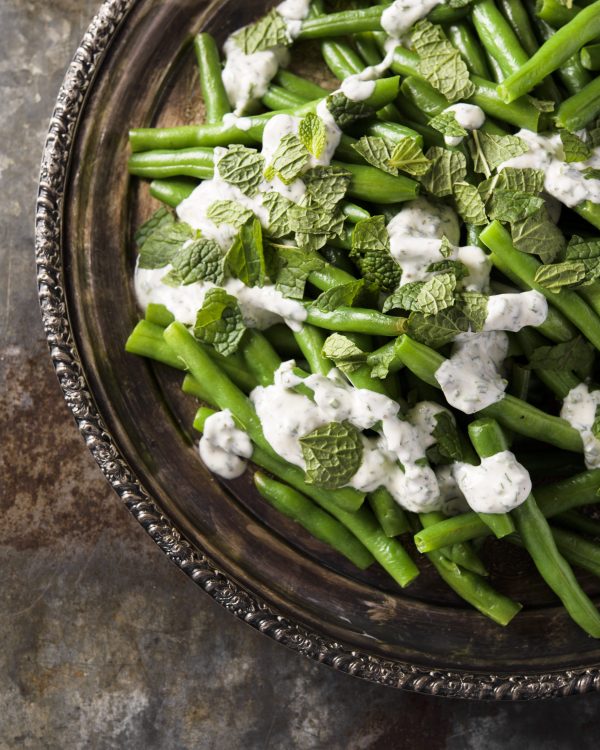 Green Beans with Garlic-Herb Yogurt
