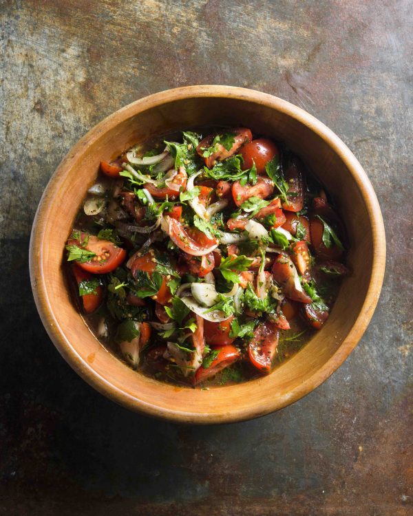 Turkish Tomato and Onion Salad with Olive Oil and Pomegranate Molasses