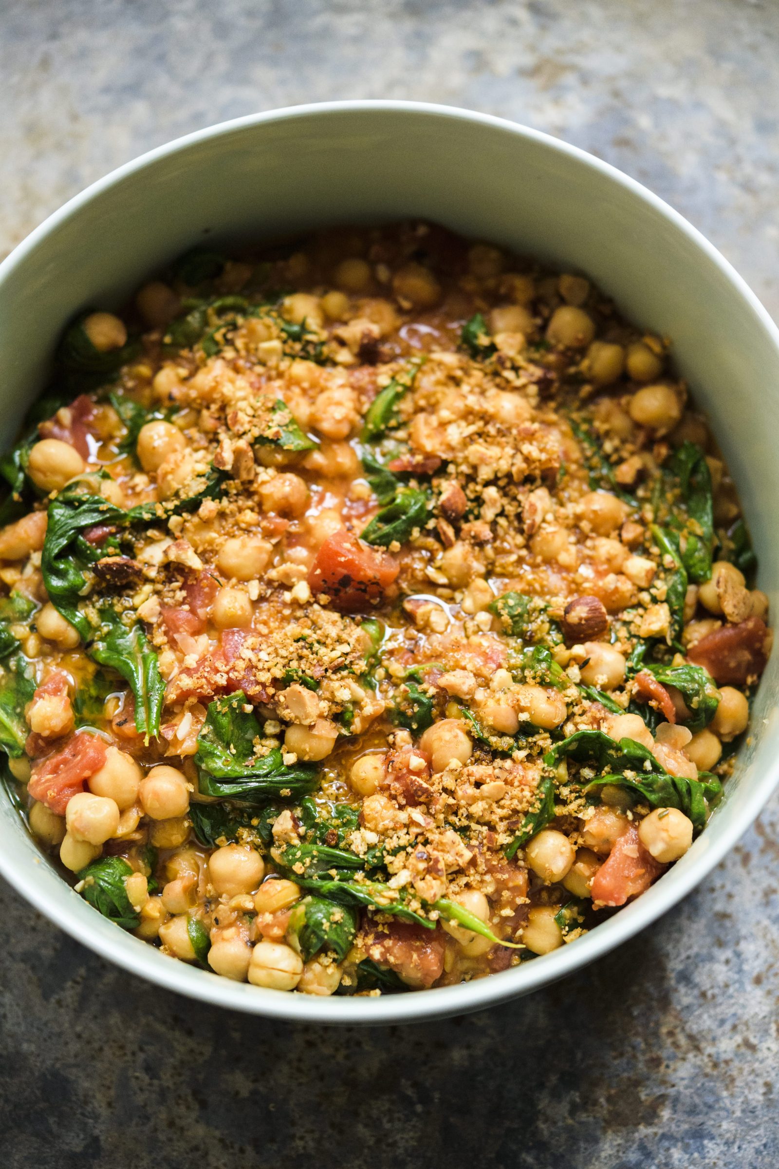 Braised Chickpeas and Spinach with Smoked Paprika and Garlic (Guisat de Cigrons)