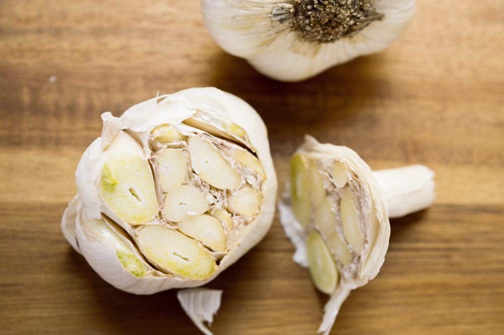 How to Get the Best Flavor from Your Garlic, Without the Harsh Bite