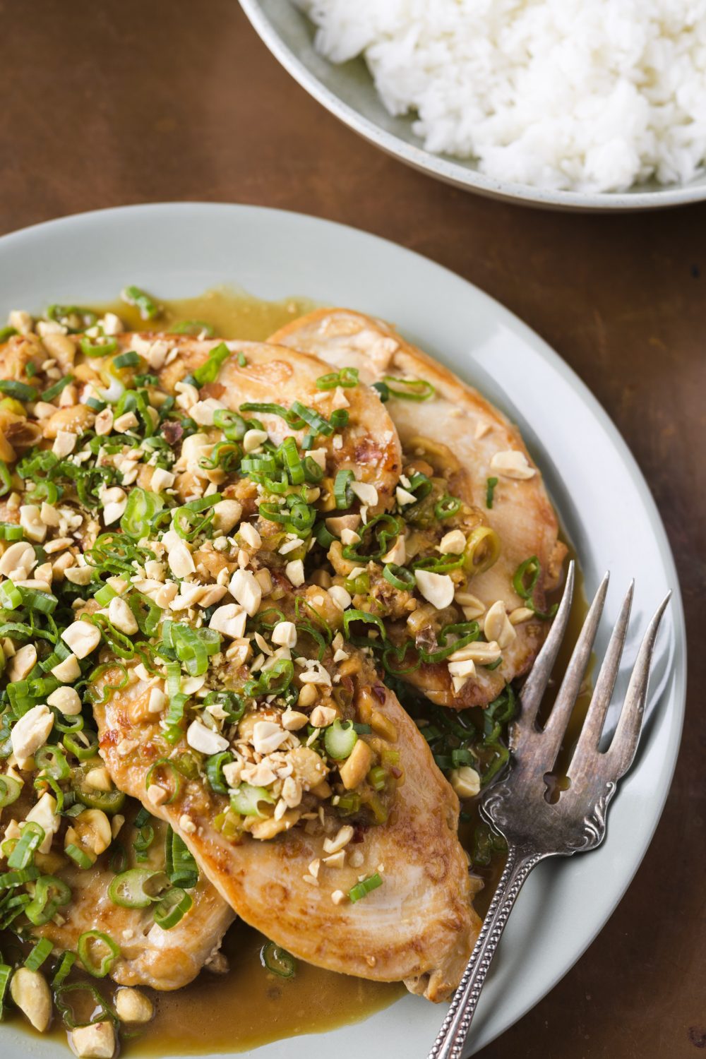 Chicken Cutlets with Garlic, Chilies and Peanuts V
