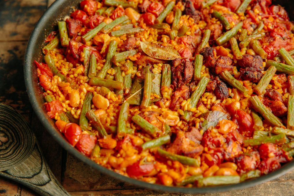 chicken-bean-paella-valencia-spain-dinner-rice