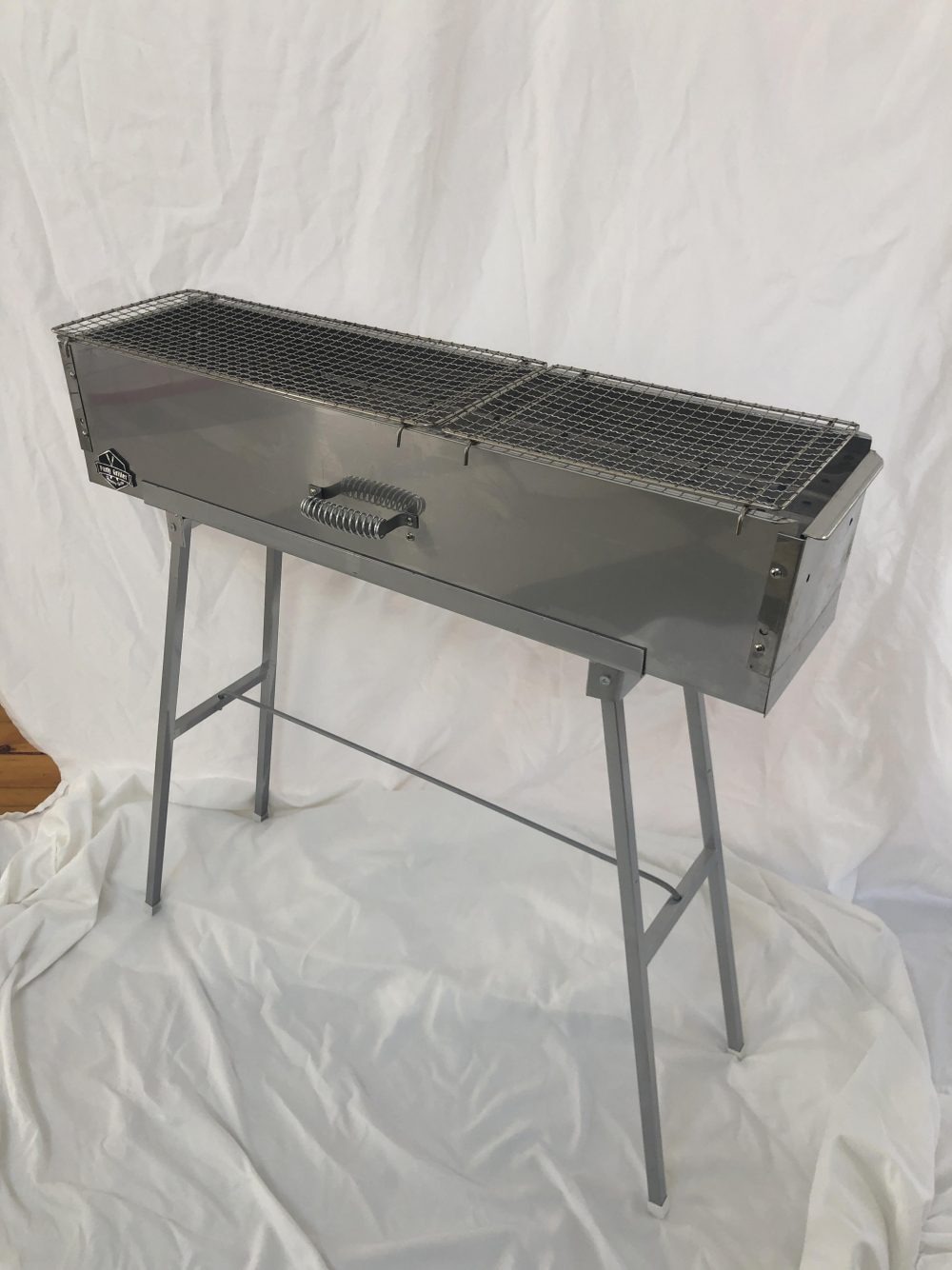 Long, rectangular grills allow for easy handling of food.