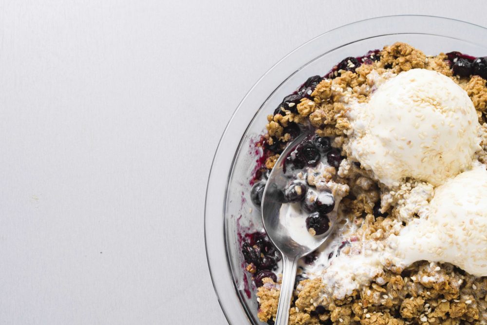 oats-tahini-blueberry-crumble-cookish