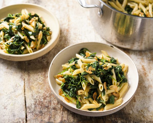 Best Penne with Spinach, Raisins and Toasted Garlic Recipe - How to Make  Penne with Spinach, Raisins and Toasted Garlic