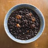 Simple Black Beans with Tomatoes and Garlic